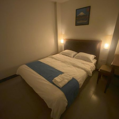 Hostel Fuji Phnom Penh Exterior photo