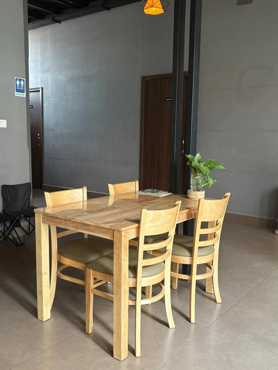 Hostel Fuji Phnom Penh Exterior photo